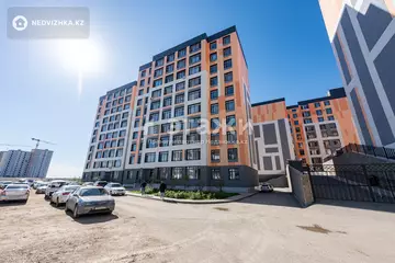 2-комнатная квартира, этаж 4 из 10, 37 м²