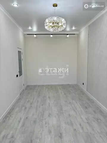 2-комнатная квартира, этаж 8 из 12, 65 м²