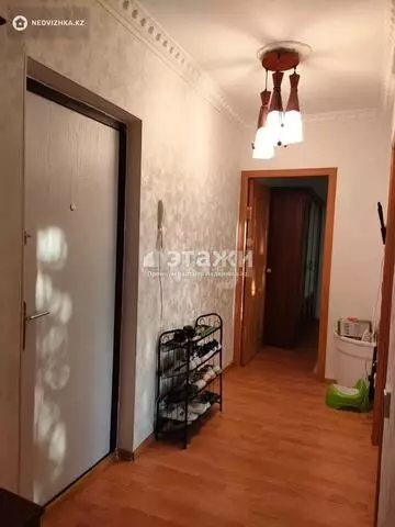 2-комнатная квартира, этаж 4 из 5, 52 м²