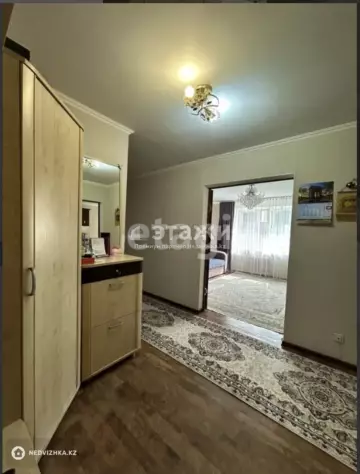 3-комнатная квартира, этаж 4 из 5, 71 м²