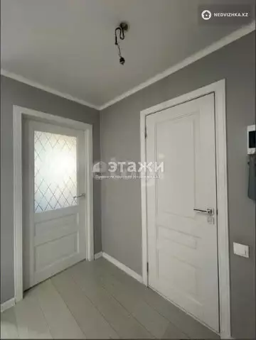 2-комнатная квартира, этаж 4 из 12, 49 м²