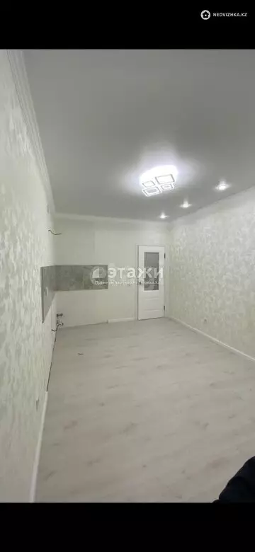 1-комнатная квартира, этаж 4 из 9, 38 м²