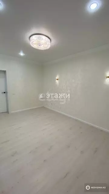 1-комнатная квартира, этаж 4 из 9, 38 м²