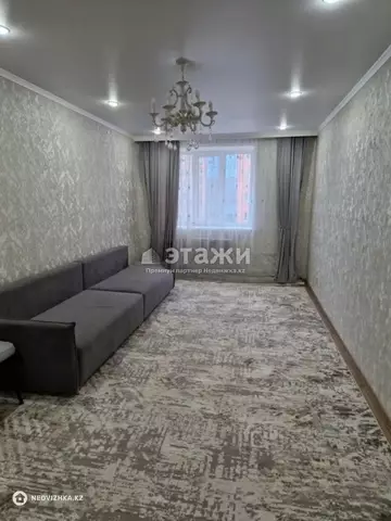 2-комнатная квартира, этаж 4 из 12, 62 м²