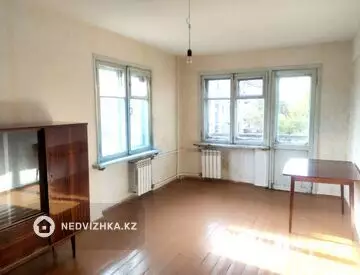 2-комнатная квартира, этаж 2 из 5, 43 м²