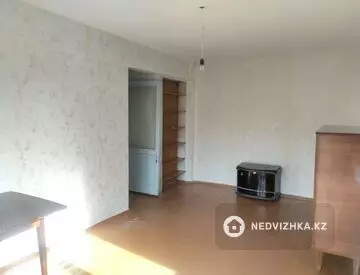 2-комнатная квартира, этаж 2 из 5, 43 м²