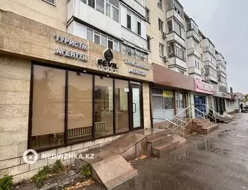 Офисное помещение, этаж 1 из 5, в жилом доме, 18 м², на длительный срок