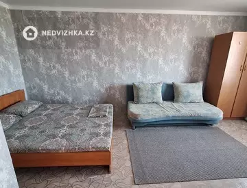 1-комнатная квартира, этаж 4 из 4, 40 м², посуточно