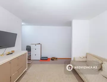 3-комнатная квартира, этаж 1 из 5, 56 м²