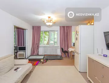 3-комнатная квартира, этаж 1 из 5, 56 м²