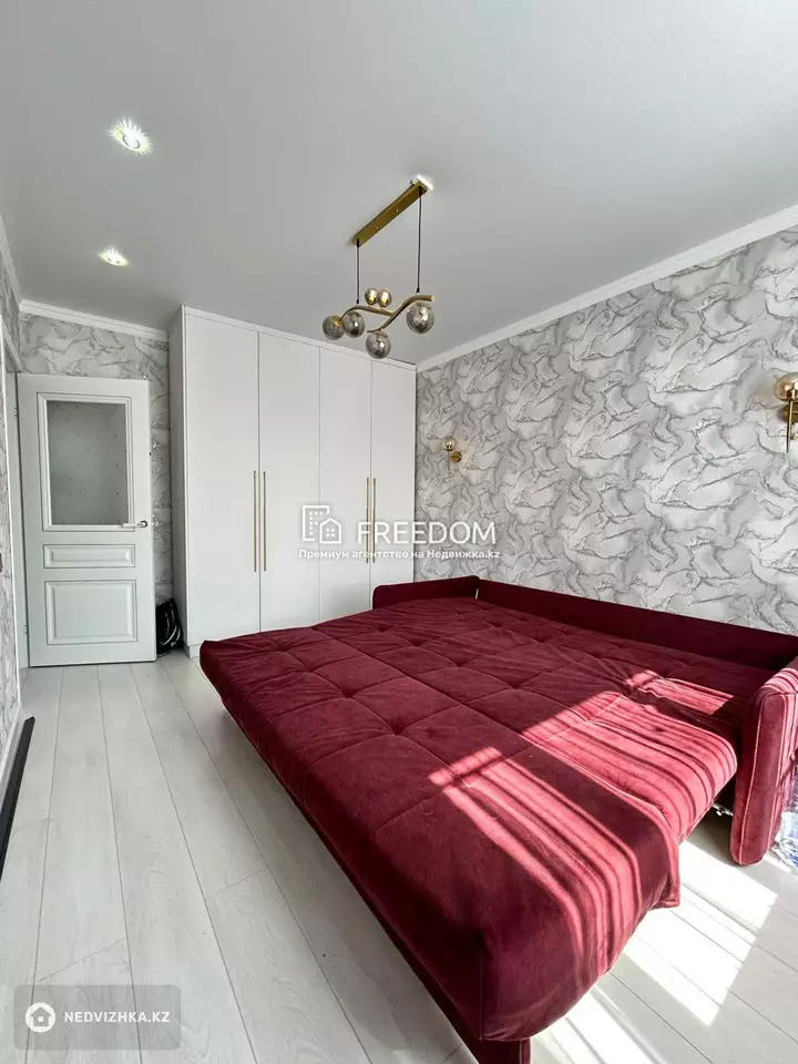 55.6 м², 3-комнатная квартира, этаж 9 из 9, 56 м², изображение - 1