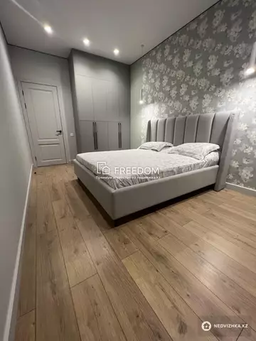 3-комнатная квартира, этаж 9 из 9, 89 м²