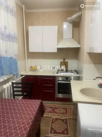 1-комнатная квартира, этаж 3 из 5, 29 м²