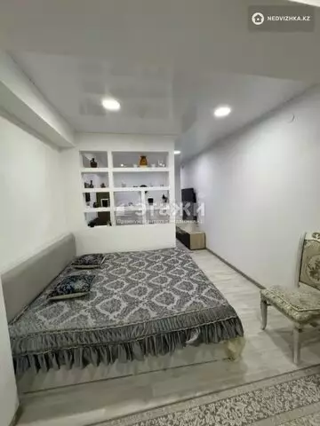 1-комнатная квартира, этаж 3 из 12, 57 м²