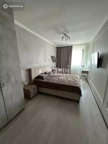 2-комнатная квартира, этаж 4 из 10, 56 м²