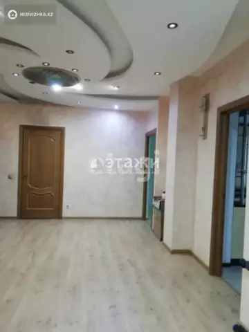 3-комнатная квартира, этаж 10 из 13, 118 м²