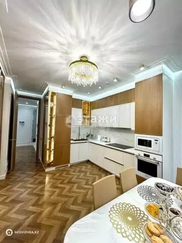 4-комнатная квартира, этаж 12 из 16, 123 м²