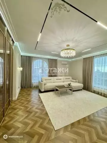 4-комнатная квартира, этаж 12 из 16, 123 м²