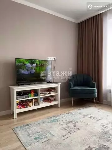 1-комнатная квартира, этаж 9 из 12, 38 м²