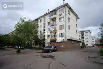 3-комнатная квартира, этаж 1 из 5, 55 м²