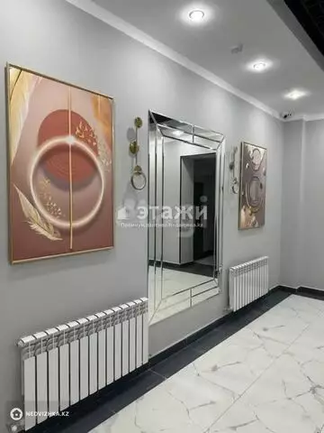 1-комнатная квартира, этаж 10 из 12, 38 м²