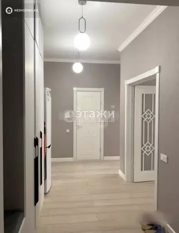 3-комнатная квартира, этаж 8 из 10, 81 м²