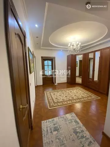 3-комнатная квартира, этаж 7 из 9, 110 м²