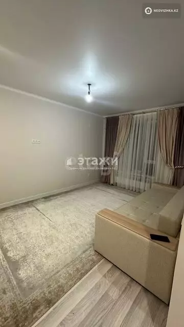 1-комнатная квартира, этаж 11 из 12, 38 м²
