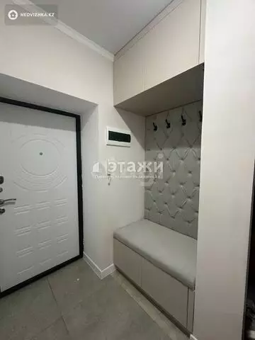 1-комнатная квартира, этаж 11 из 12, 38 м²