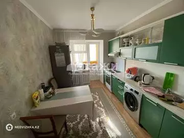 2-комнатная квартира, этаж 4 из 10, 67 м²