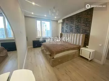 3-комнатная квартира, этаж 7 из 8, 88 м²