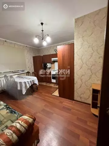 2-комнатная квартира, этаж 4 из 10, 75 м²