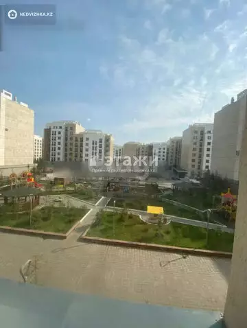 4-комнатная квартира, этаж 3 из 8, 95 м²