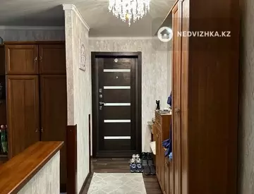 3-комнатная квартира, этаж 2 из 9, 66 м²