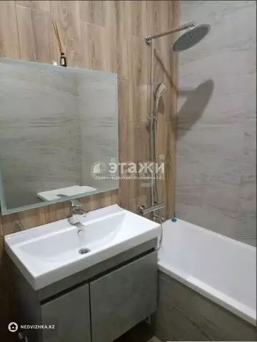 3-комнатная квартира, этаж 1 из 9, 81 м²