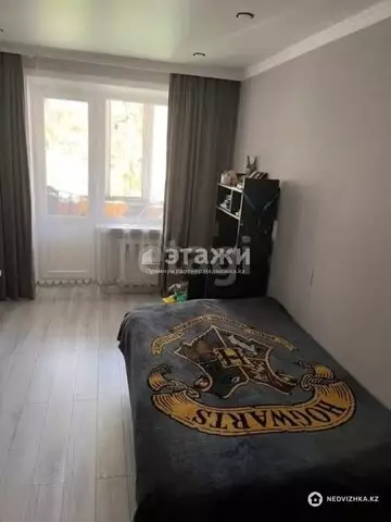 2-комнатная квартира, этаж 1 из 9, 52 м²