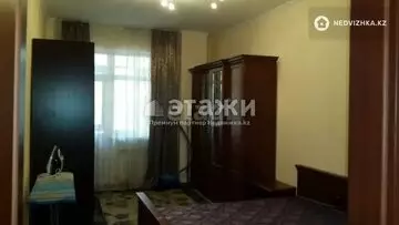 3-комнатная квартира, этаж 8 из 12, 104 м²