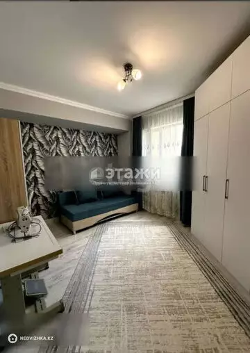 2-комнатная квартира, этаж 4 из 13, 70 м²