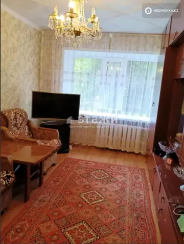 2-комнатная квартира, этаж 2 из 5, 42 м²