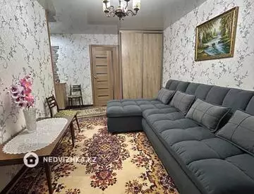 2-комнатная квартира, этаж 4 из 4, 45 м²