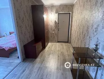 2-комнатная квартира, этаж 4 из 5, 53 м²