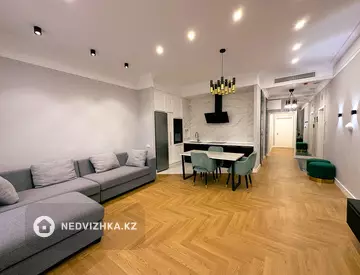 3-комнатная квартира, этаж 4 из 8, 89 м²