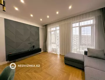 3-комнатная квартира, этаж 4 из 8, 89 м²