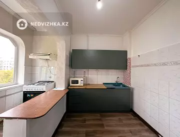 2-комнатная квартира, этаж 4 из 5, 60 м²