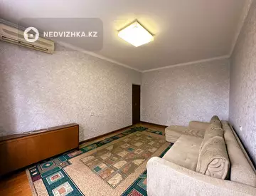 2-комнатная квартира, этаж 4 из 5, 60 м²