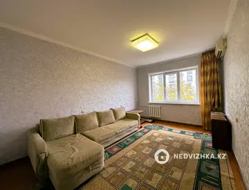 2-комнатная квартира, этаж 4 из 5, 60 м²