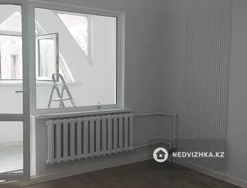 2-комнатная квартира, этаж 9 из 9, 57 м²