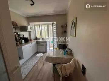 2-комнатная квартира, этаж 4 из 4, 50 м²