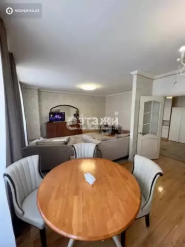 3-комнатная квартира, этаж 6 из 9, 102 м²