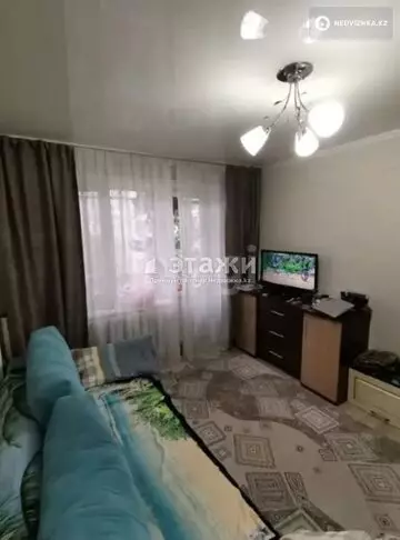 4-комнатная квартира, этаж 3 из 5, 60 м²